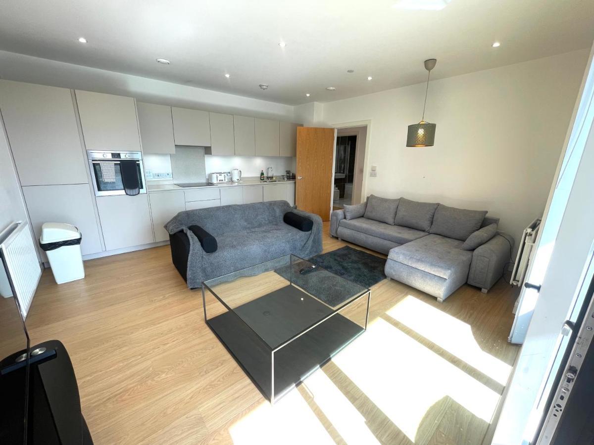 Luxury London Apartment - Steps To East Croydon Train Station Bagian luar foto