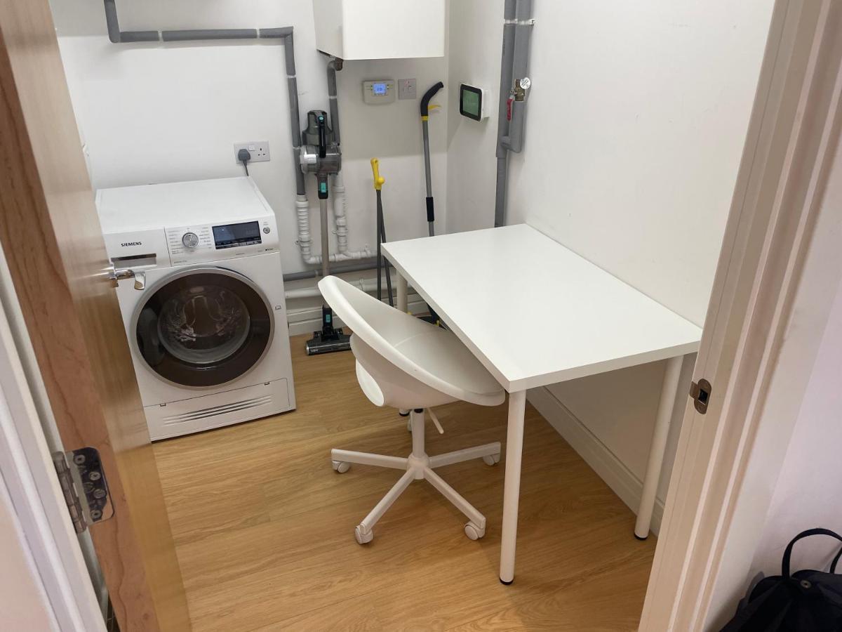 Luxury London Apartment - Steps To East Croydon Train Station Bagian luar foto