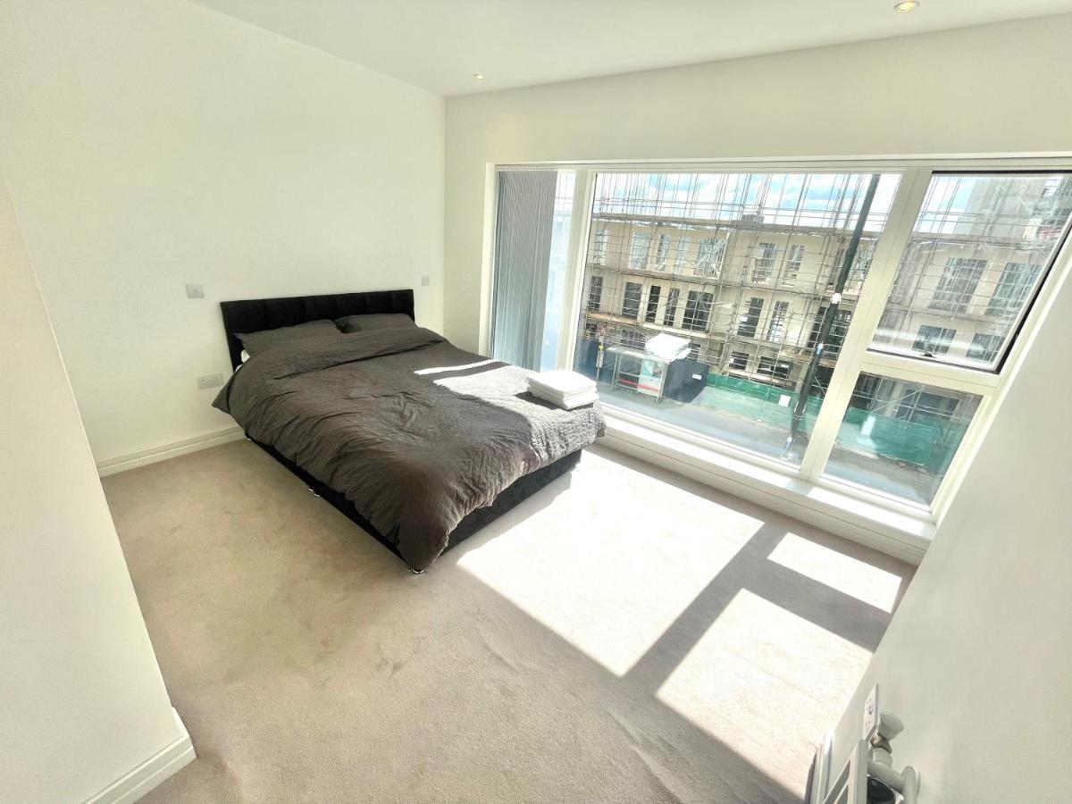 Luxury London Apartment - Steps To East Croydon Train Station Bagian luar foto